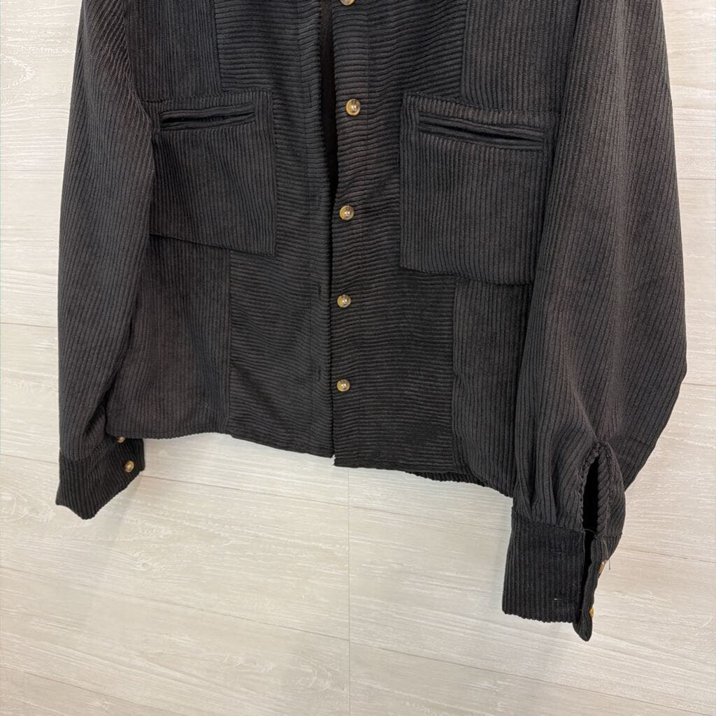 Ellen and Company Black Corduroy Cropped Button Down Top Large