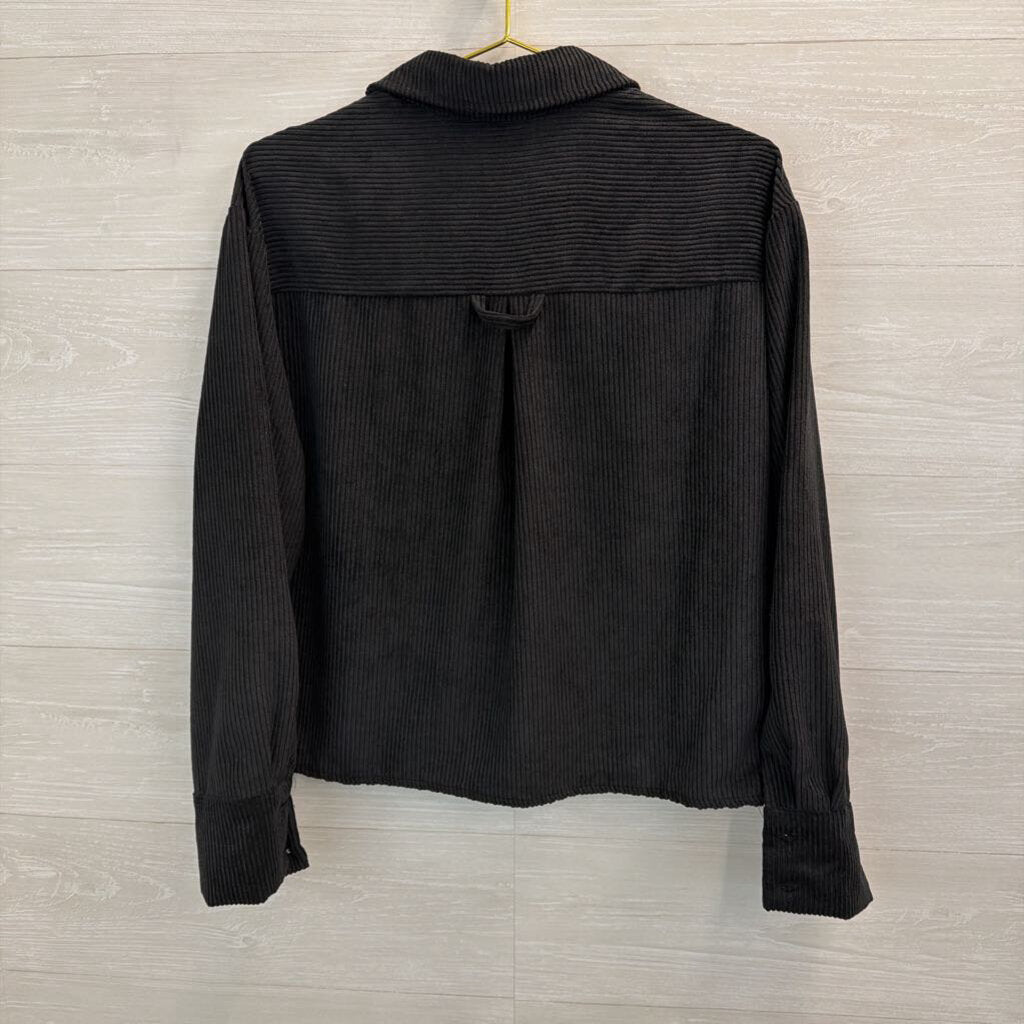 Ellen and Company Black Corduroy Cropped Button Down Top Large