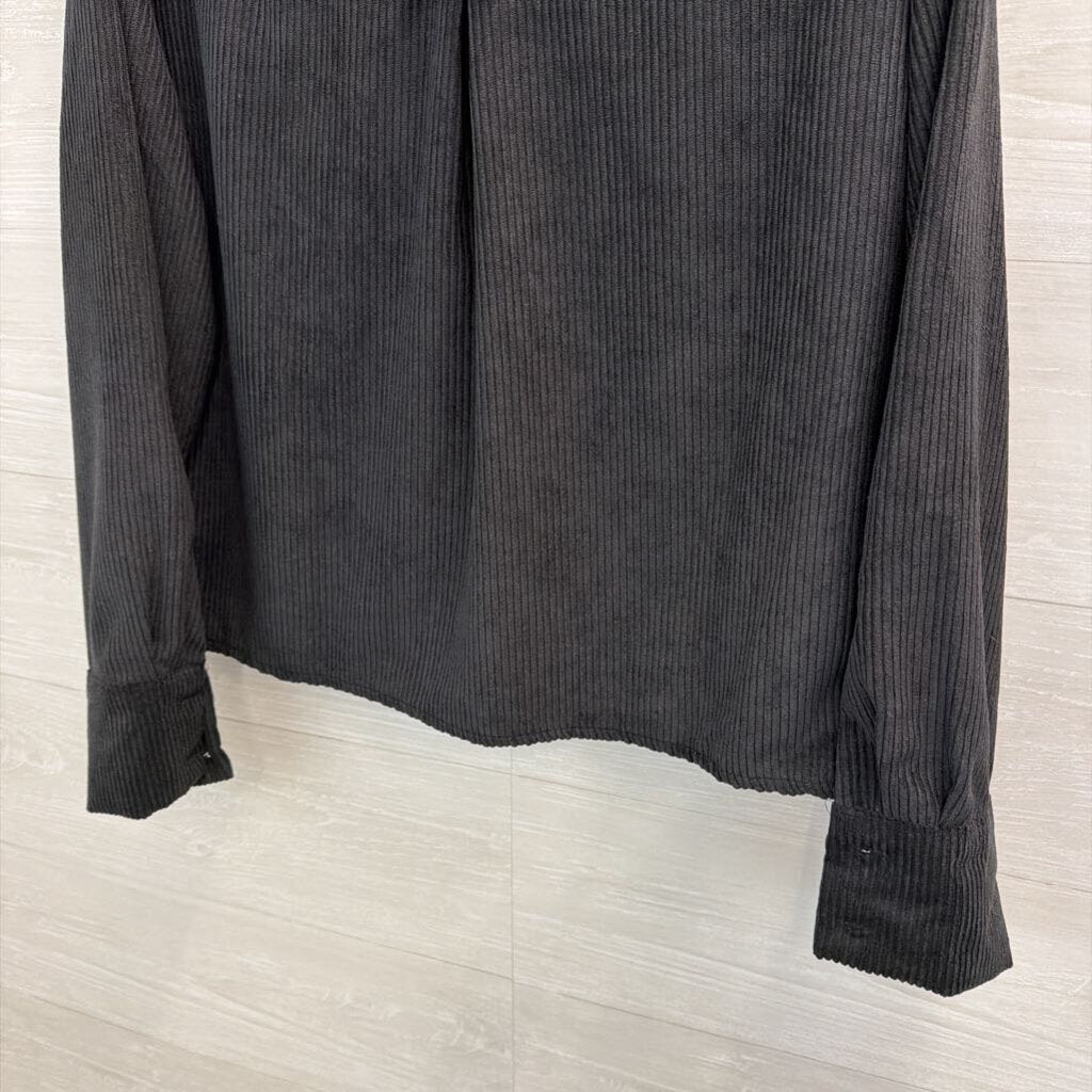 Ellen and Company Black Corduroy Cropped Button Down Top Large