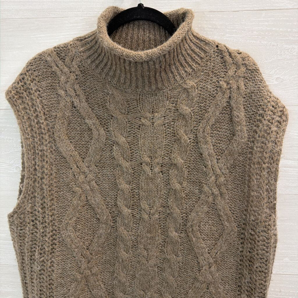 In Loom Green Cable Knit Sleeveless Sweater Medium/ Large