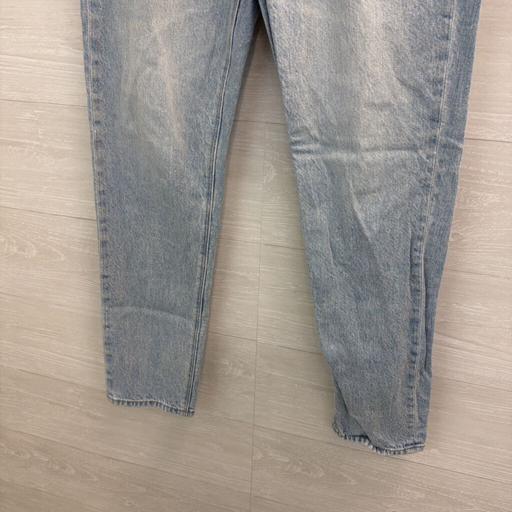 American Eagle Light Wash Mom Jeans 6 Long
