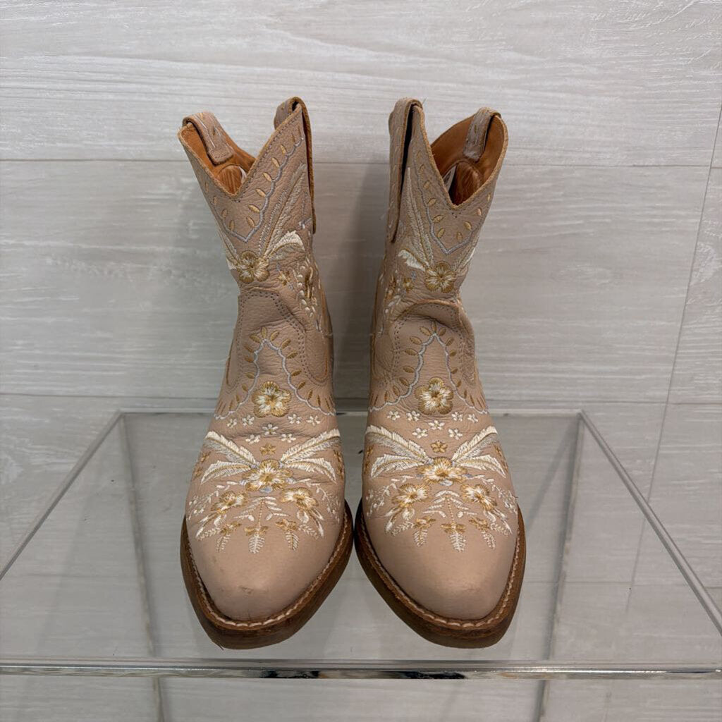 Dingo Brown Embroidered Primrose Ankle Western Boots 6