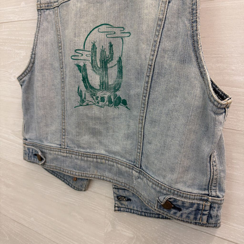 American Eagle Light Wash Denim Vest Top Medium