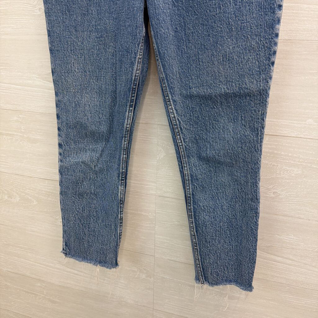 Abercrombie and Fitch Medium Wash The Skinny Hight Rise Jeans 6 Short