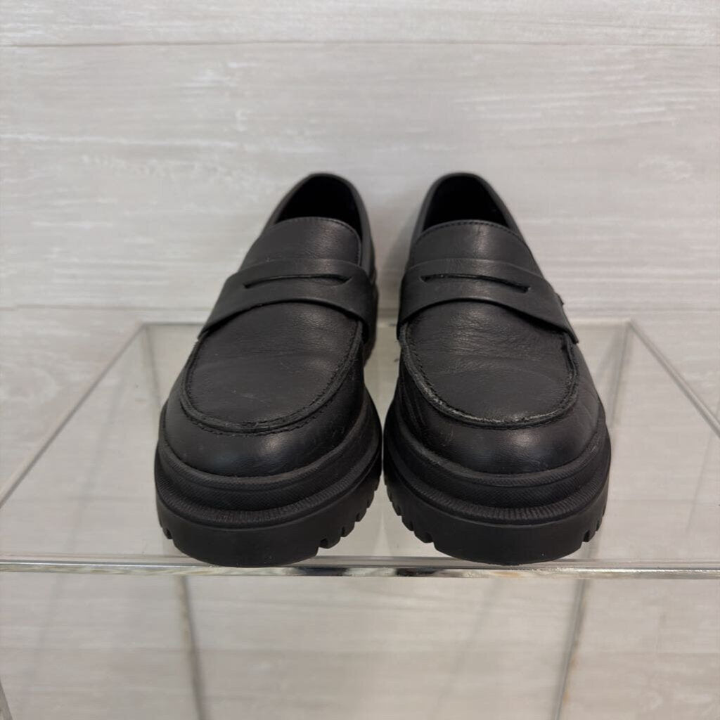 Patina Black Leather Lug Sole Loafers 8