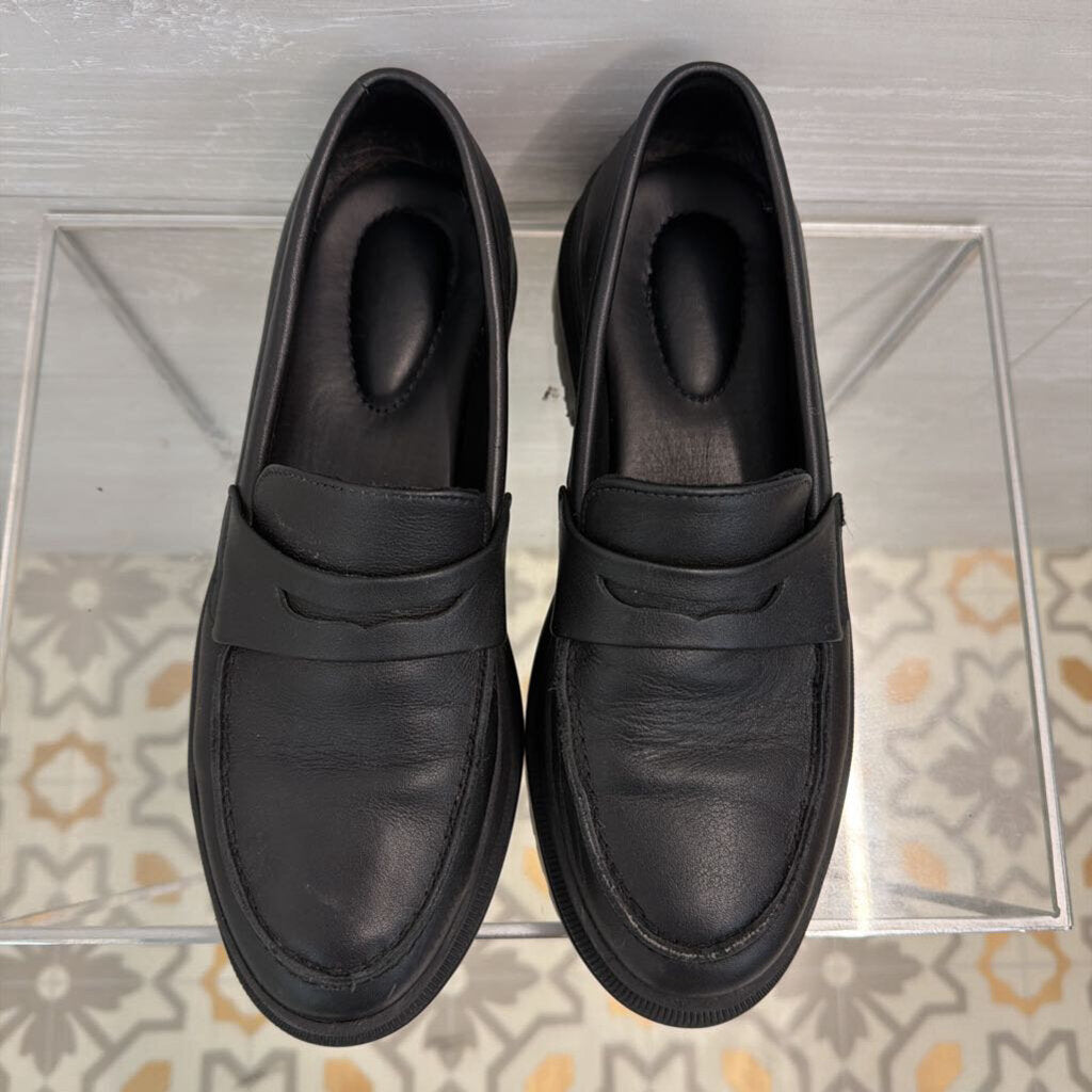 Patina Black Leather Lug Sole Loafers 8