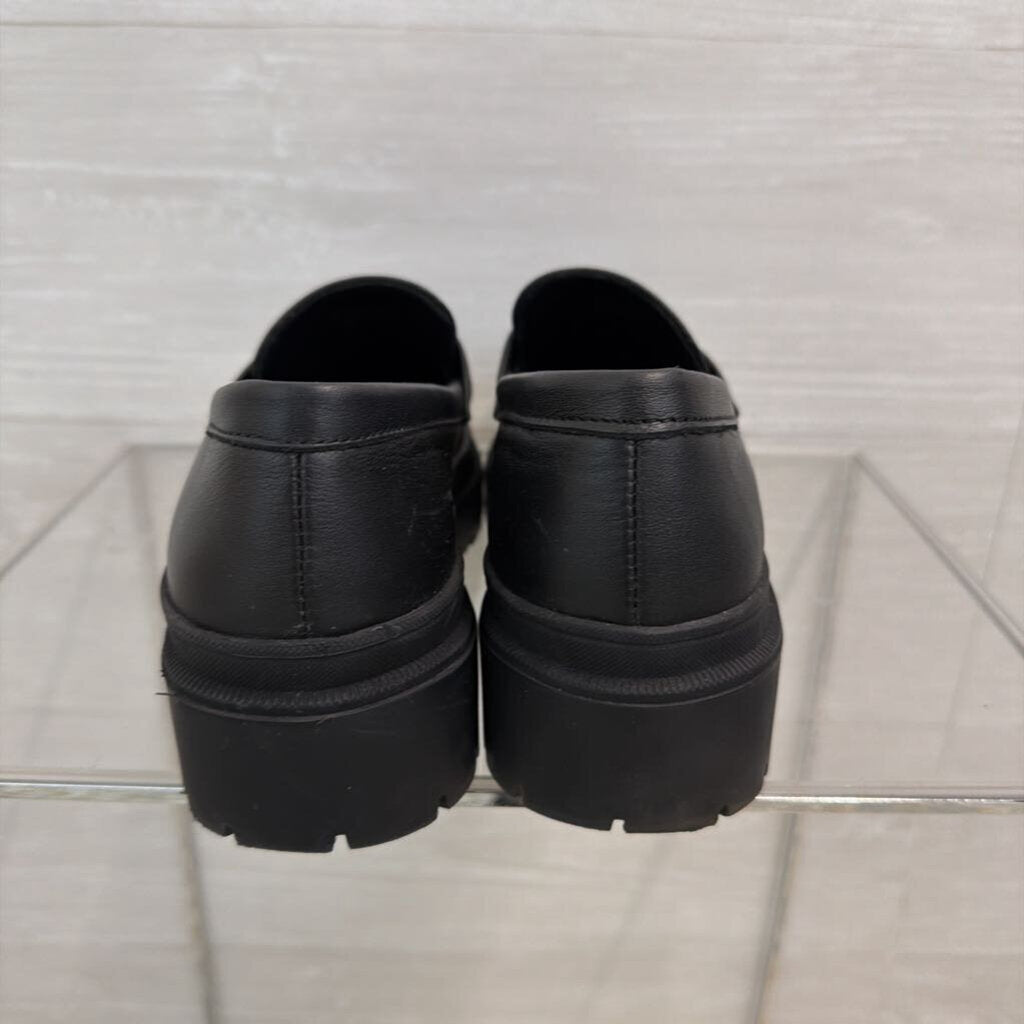 Patina Black Leather Lug Sole Loafers 8