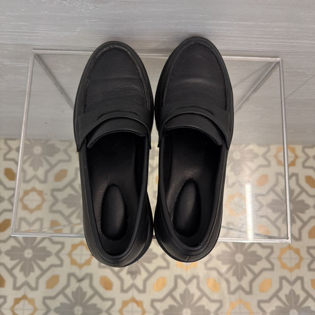 Patina Black Leather Lug Sole Loafers 8