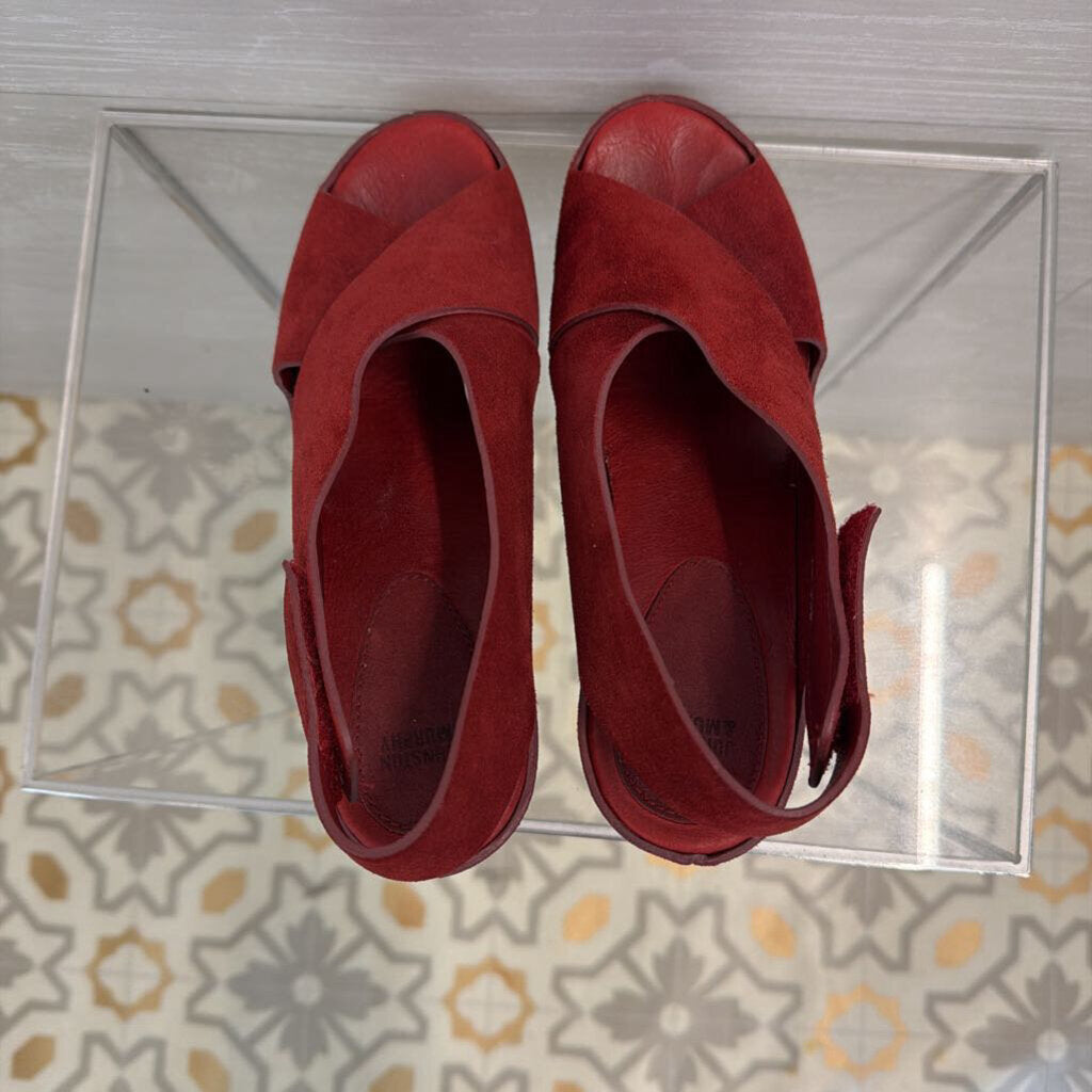 Johnston and Murphy Red Suede Tori Wedges 7.5
