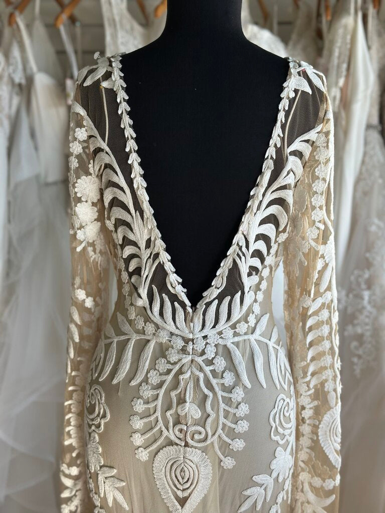 Rue de Seine Beige/ Ivory Avril Lace Long Sleeve Bridal Gown 14
