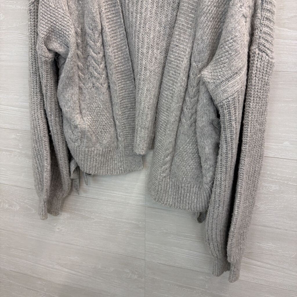 Mi Ami Grey Cropped Soft Knit Open Front Sweater Medium