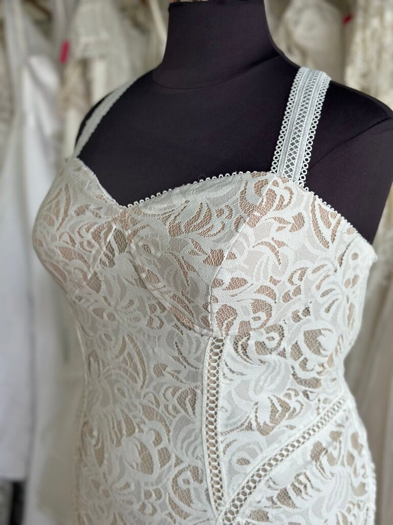 DB Studio Lace Strapless Wedding Dress 22W