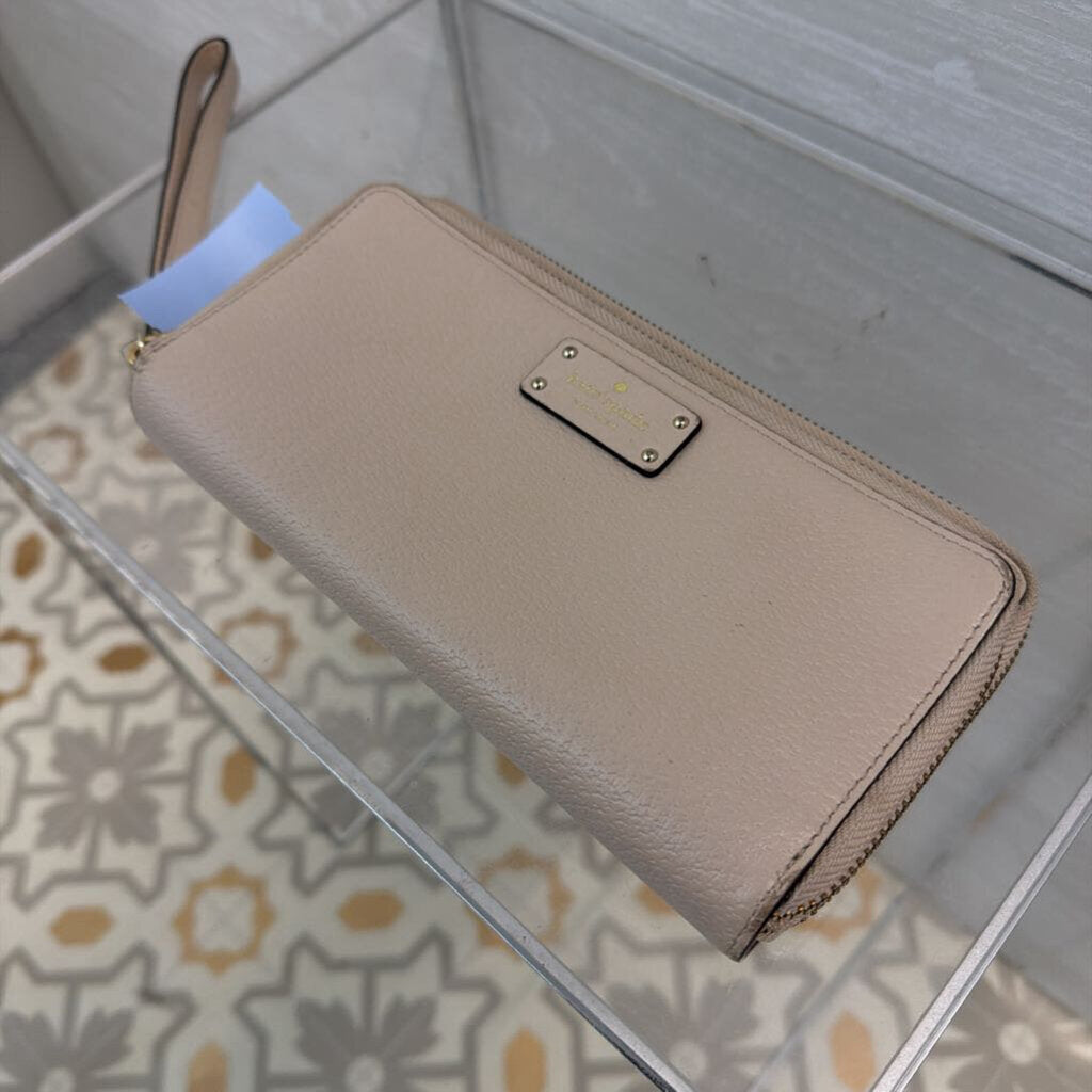 Kate Spade Cream Leather Grove Street Anita Wristlet Wallet