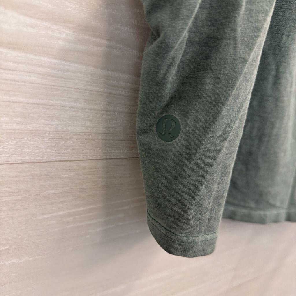 Lululemon Green Wide Arm Hole Cropped Tank Medium