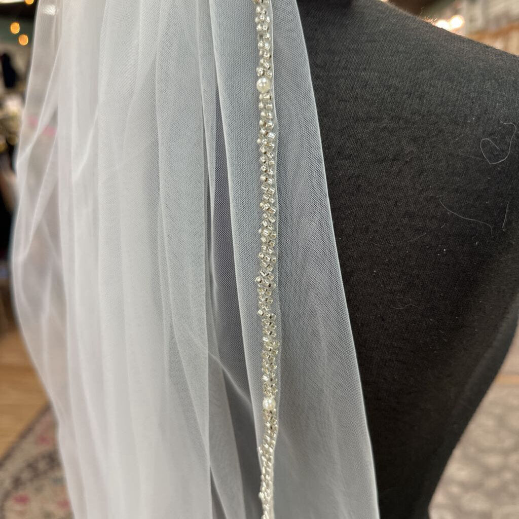 Ivory Beaded Edge Veil