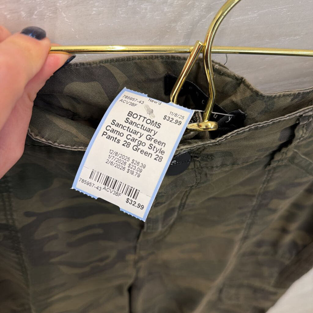Sanctuary Green Camo Cargo Style Pants 28