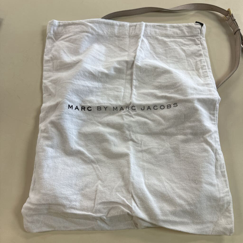 Marc Jacobs Grey Pebbled Leather Hobo Bag