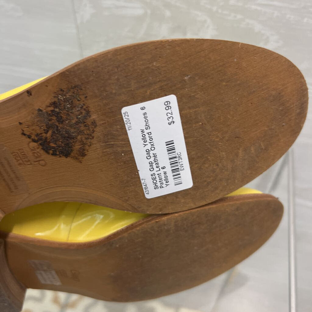 Gap Yellow Patent Leather Oxford Shoes 6