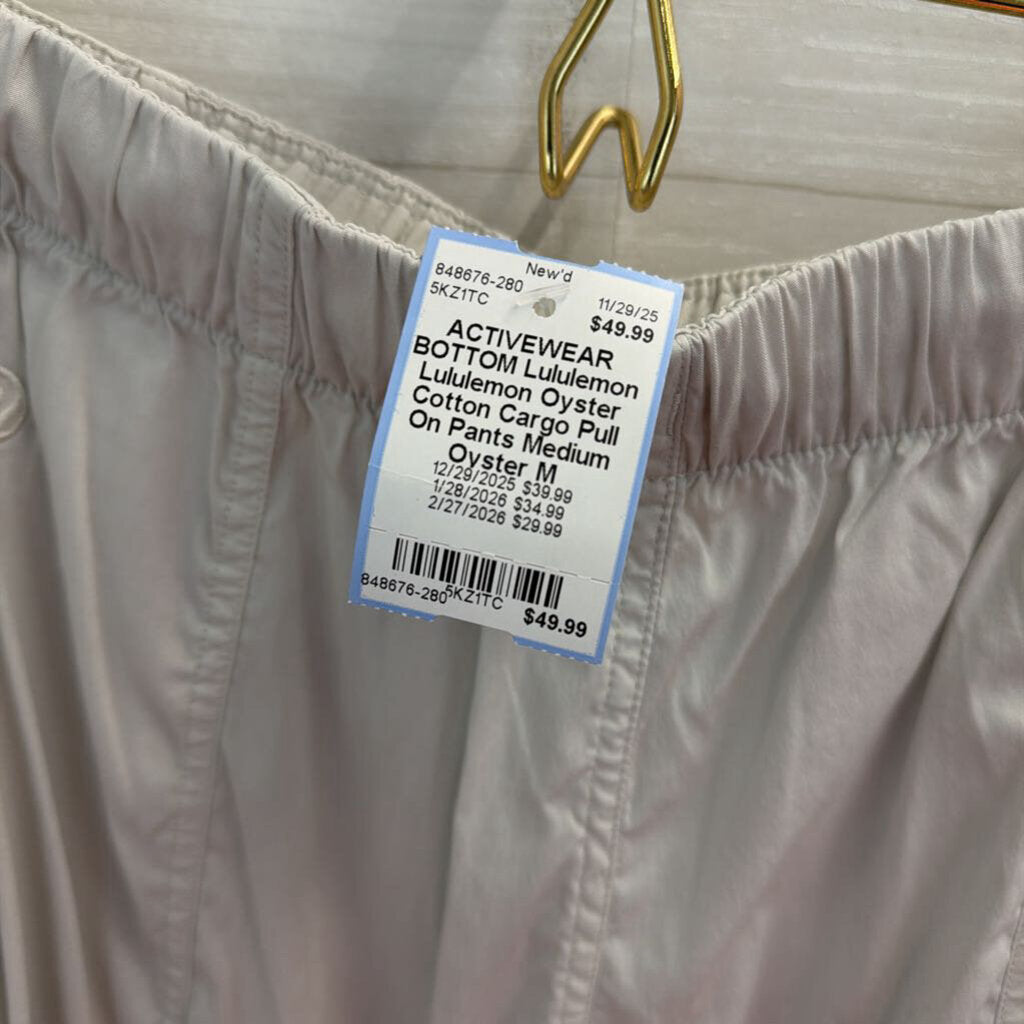 Lululemon Oyster Cotton Cargo Pull On Pants Medium