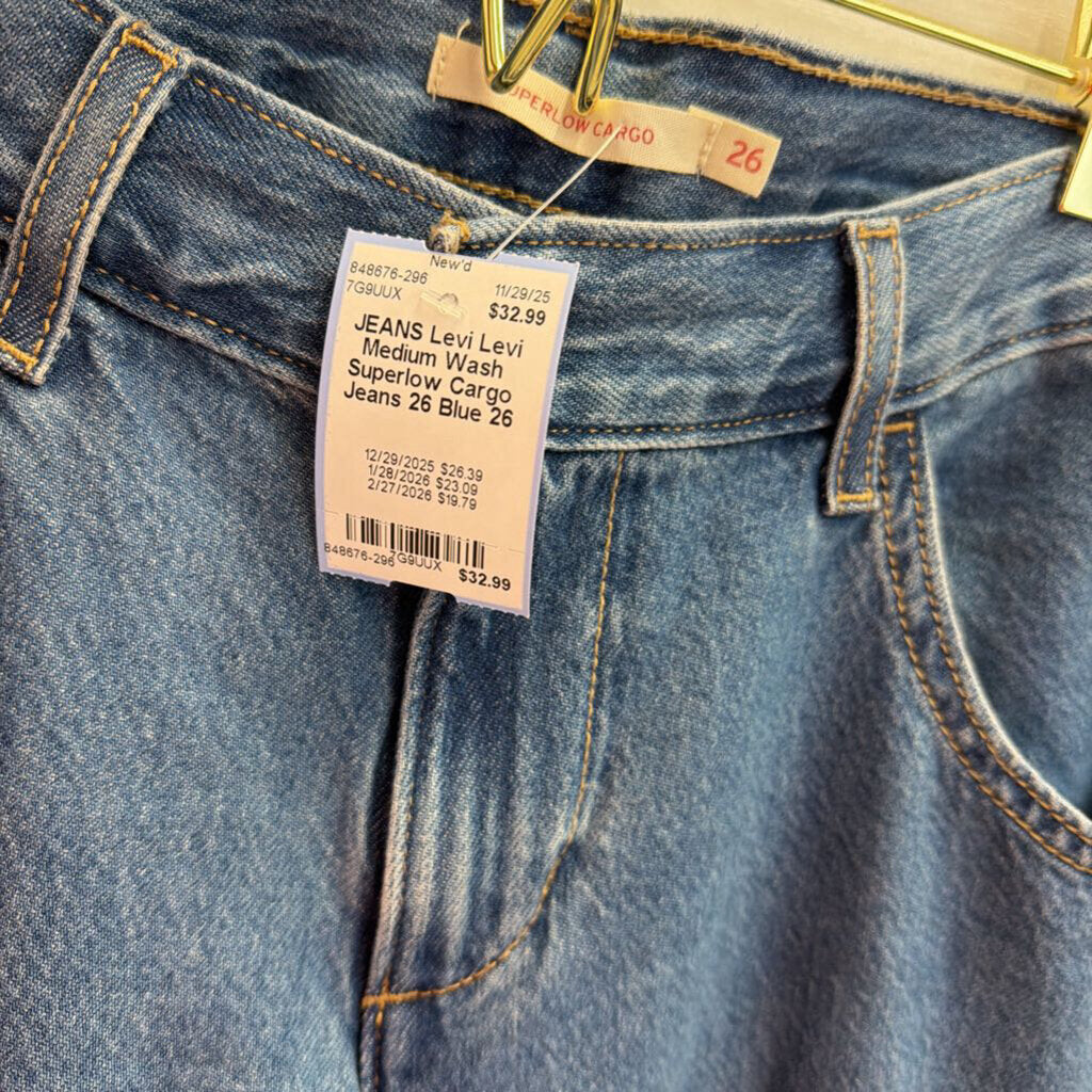 Levi Medium Wash Superlow Cargo Jeans 26