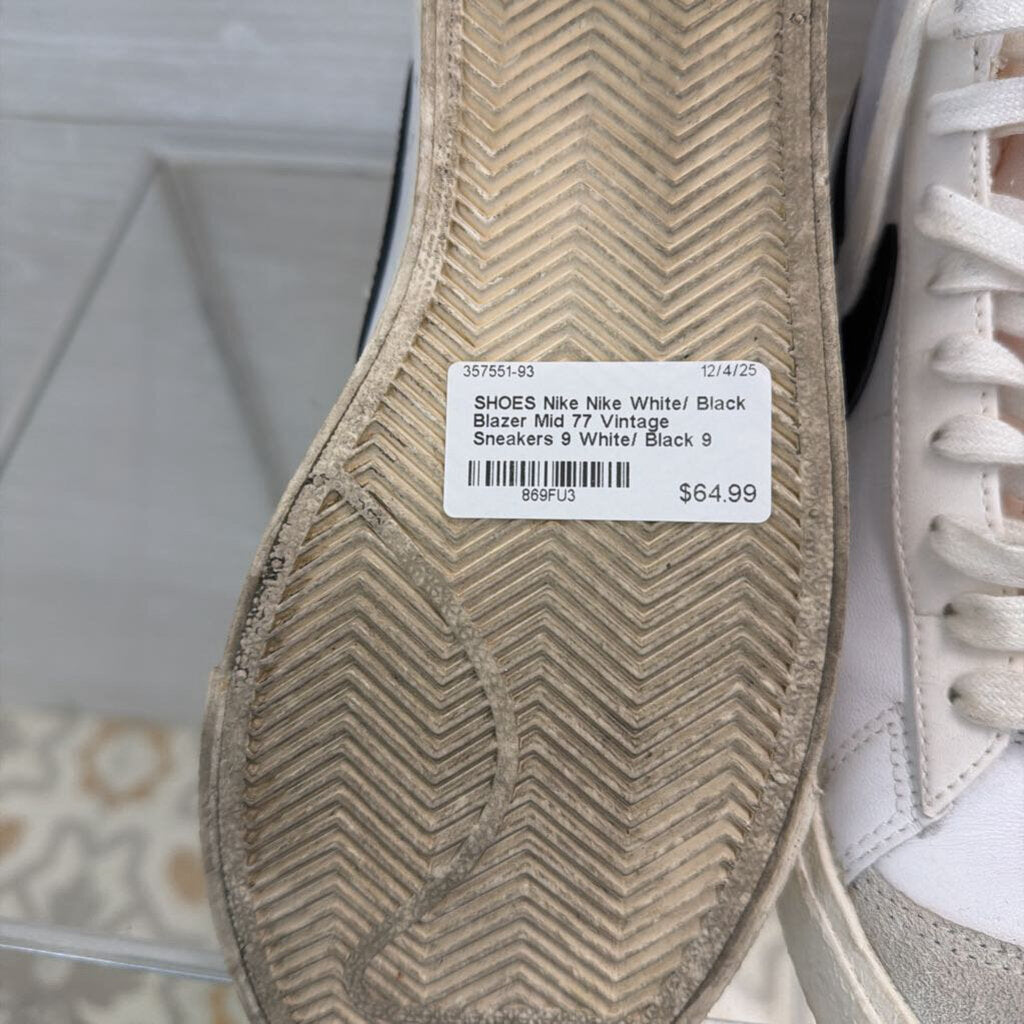 Nike White/ Black Blazer Mid 77 Vintage Sneakers 9
