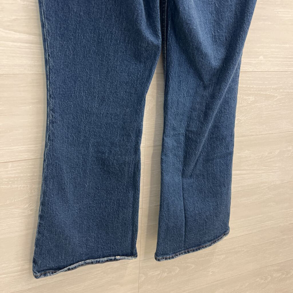 Abercrombie and Fitch Dark Wash The Vintage Flare High Rise Jeans 27 Short