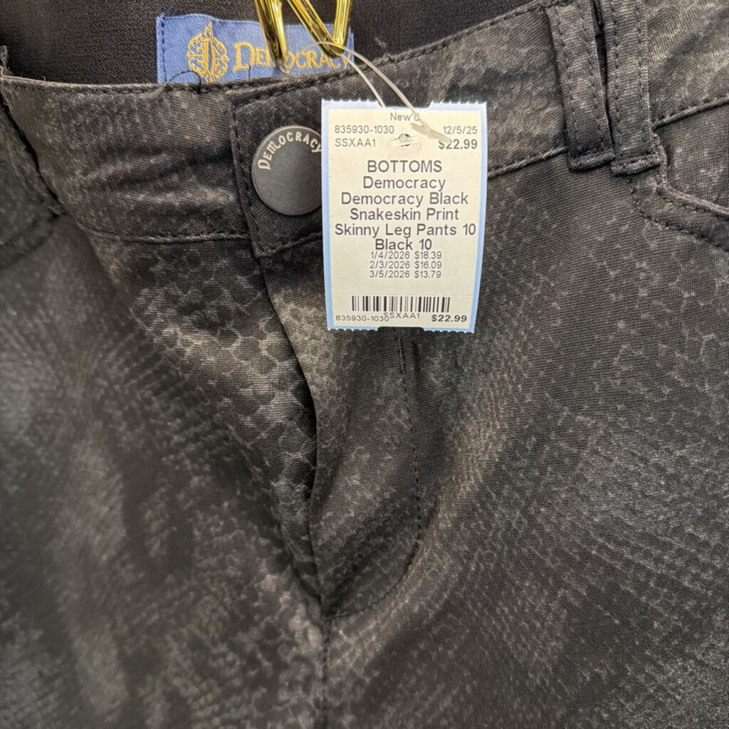 Democracy Black Snakeskin Print Skinny Leg Pants 10
