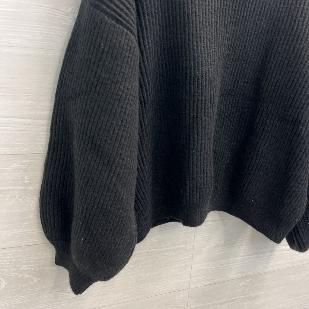 Artistic Works by Lu Black Knit Pearl Embellished Sweater Large