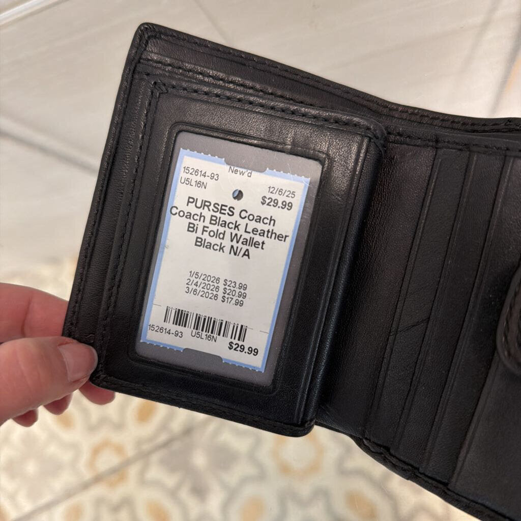 Coach Black Leather Bi Fold Wallet