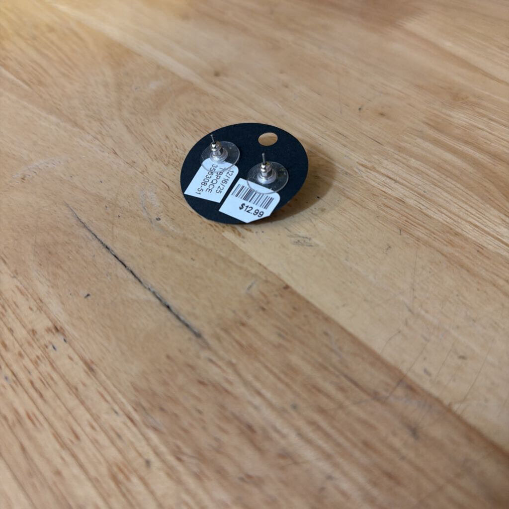 Silver/ Rhinestone Flower Stud Earrings