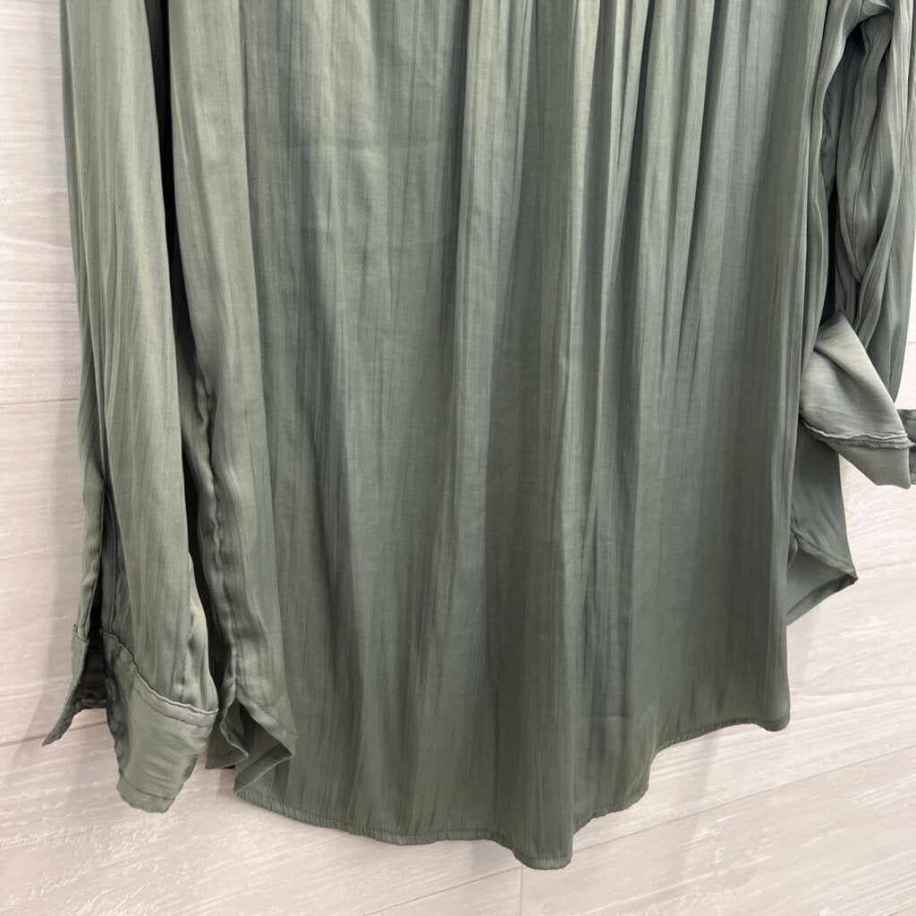 Anthropologie Green Silky Long Sleeve Button Down Top Medium