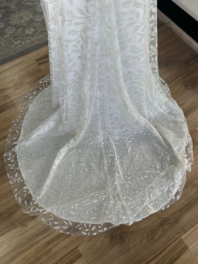 Bridal by Dave and Johnny Ivory Sparkle Design Bridal Gown 12