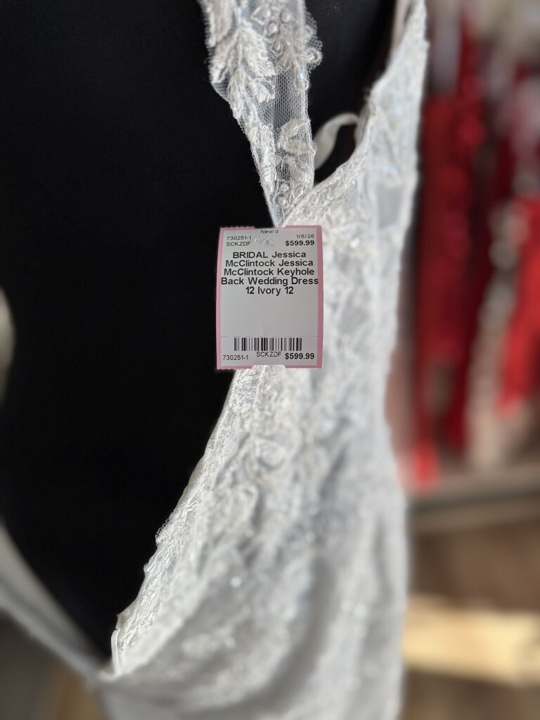 Jessica McClintock Keyhole Back Wedding Dress 12