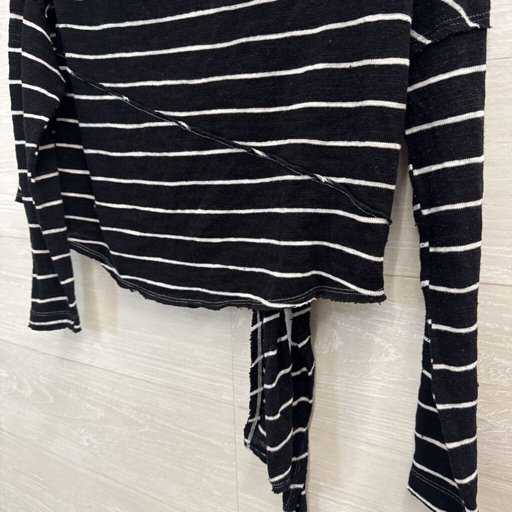 We The Free Black/ White Striped Off Shoulder Long Sleeve Tie Front Top Small