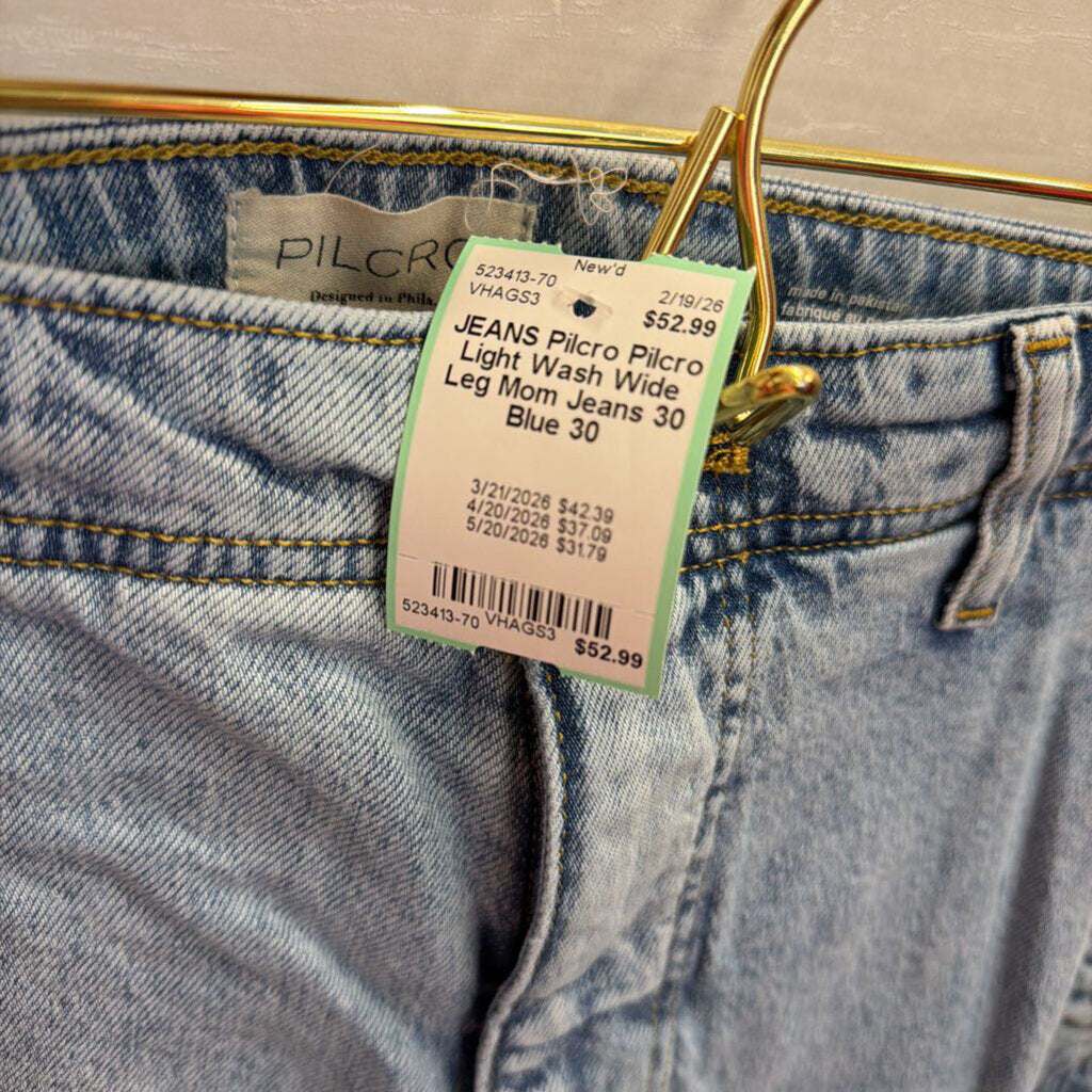 Pilcro Light Wash Wide Leg Mom Jeans 30