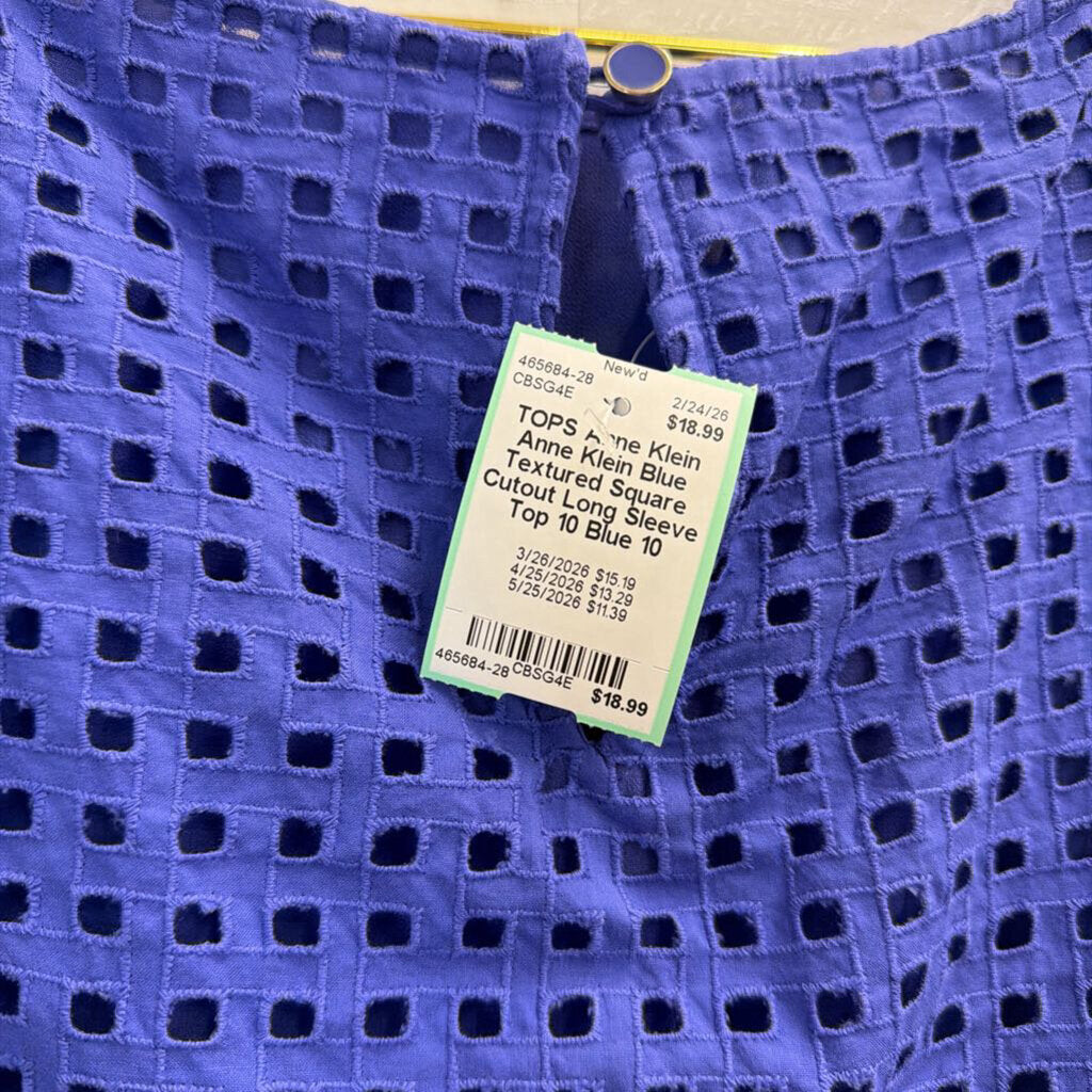 Anne Klein Blue Textured Square Cutout Long Sleeve Top 10