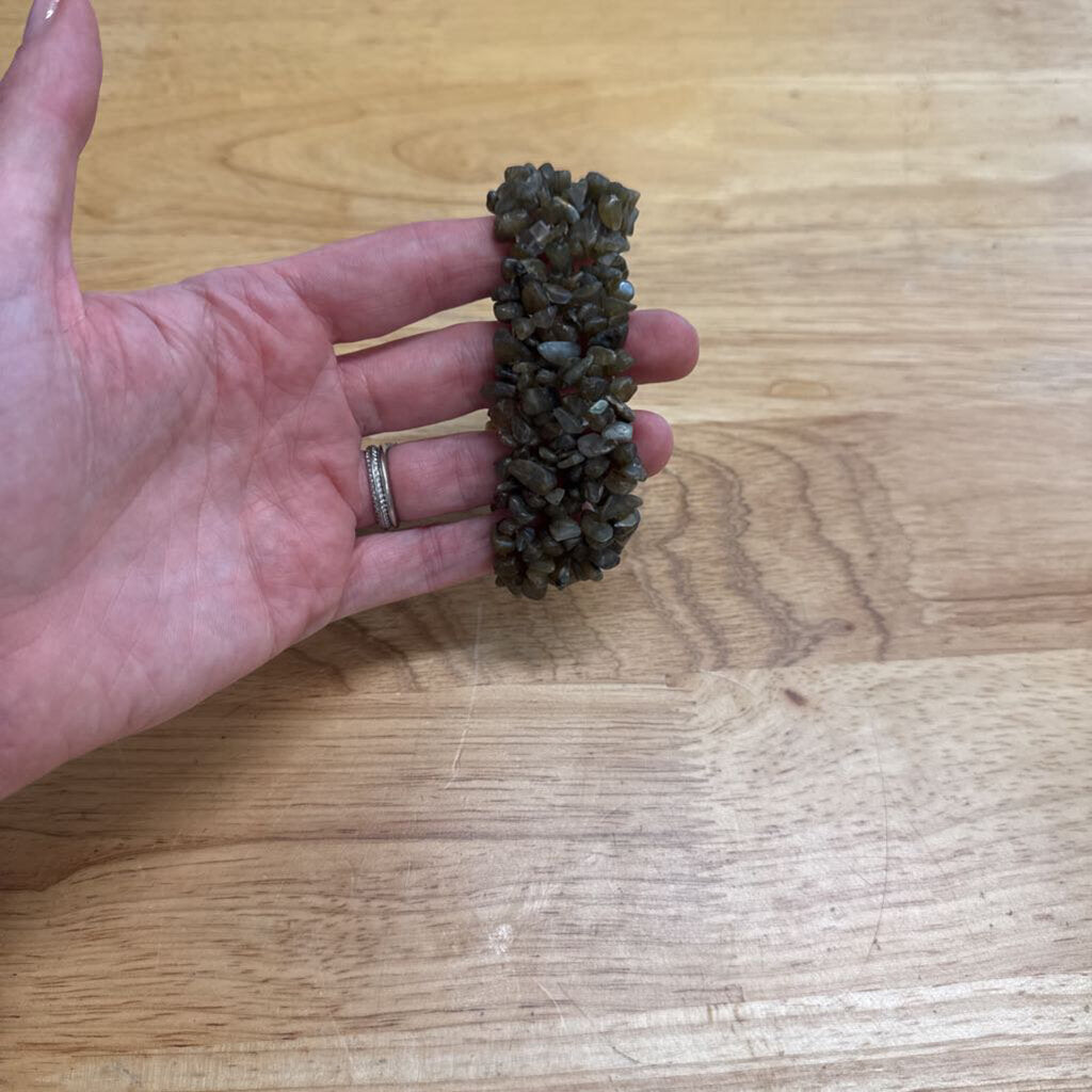 Thick Green Stone Stretchy Bracelet