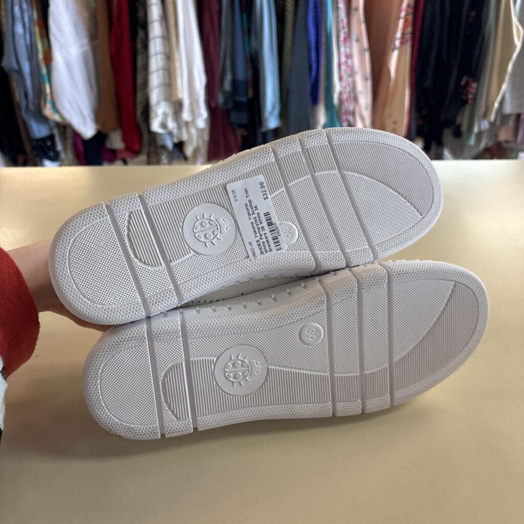 Yokono White Perforated Scallop Trim Sneakers 39