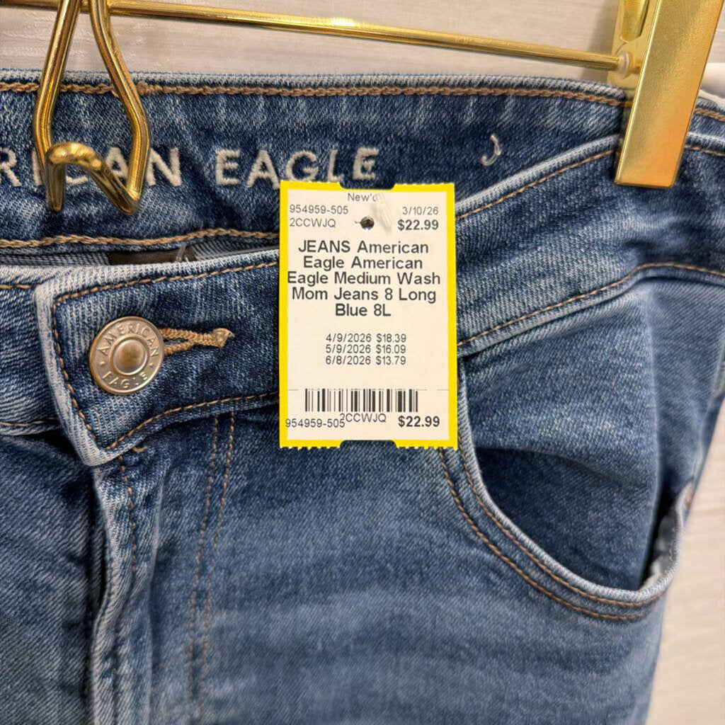 American Eagle Medium Wash Mom Jeans 8 Long