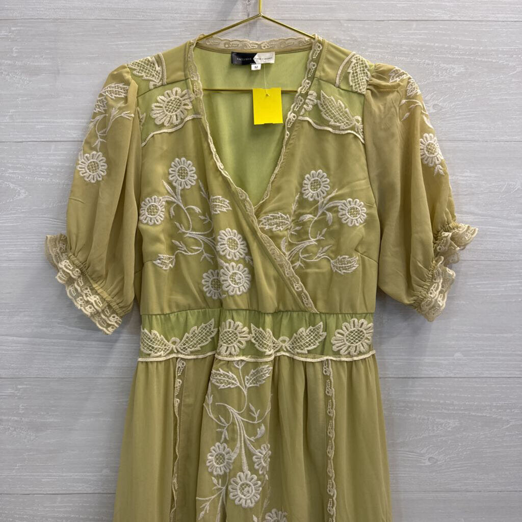 Piper and Scoot Green/ White Embroidered Short Sleeve Maxi Dress Medium Piper and Scoot Green/ White Embroidered Short Sleeve Maxi Dress Medium