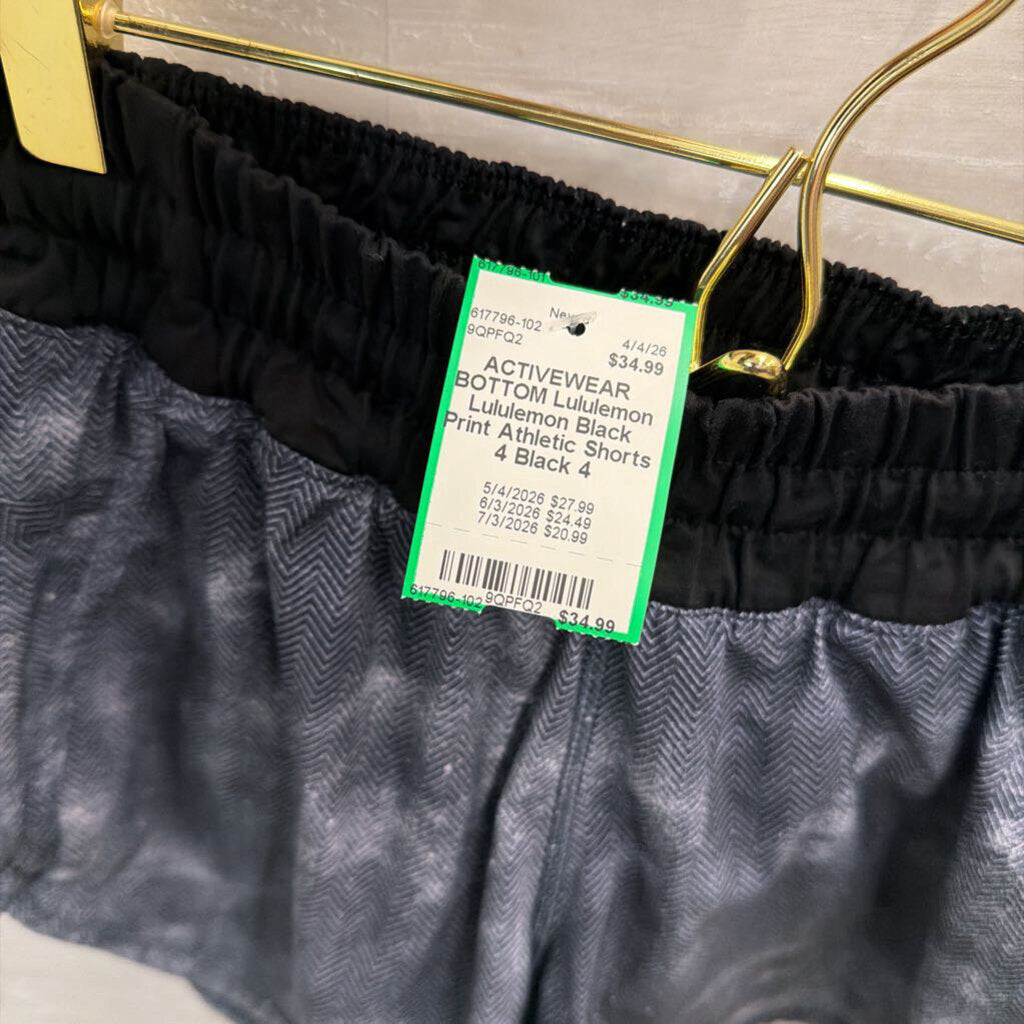 Lululemon Black Print Athletic Shorts 4