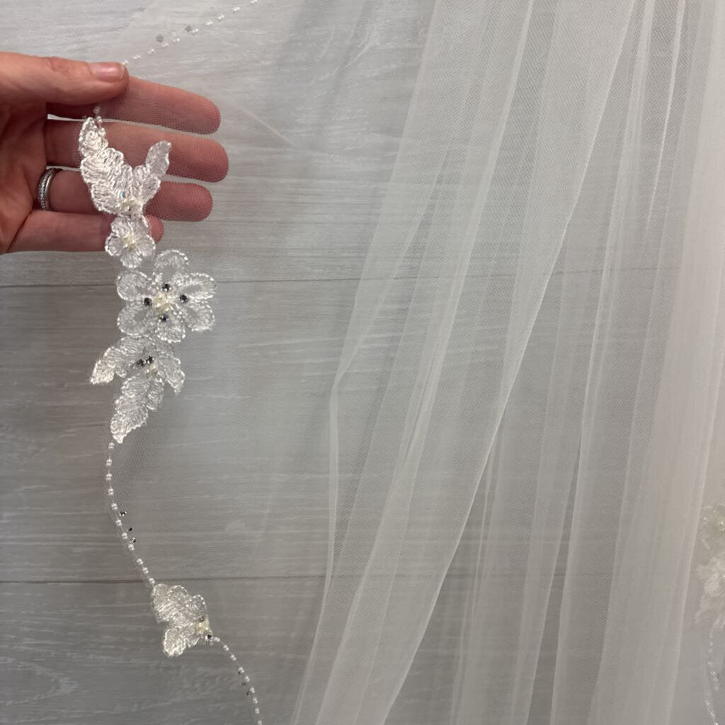 Lace and Sequin Edge Veil