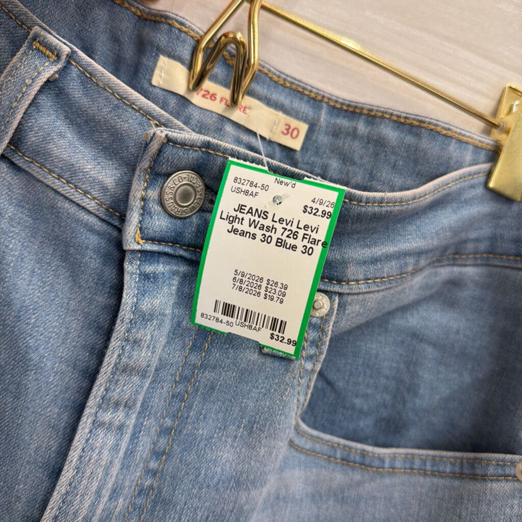 Levi Light Wash 726 Flare Jeans 30