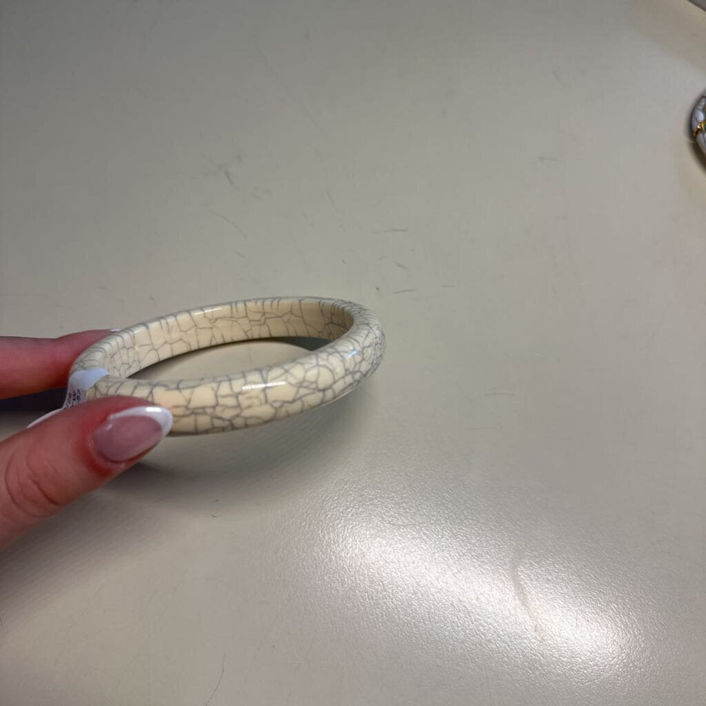 Vintage Crackle Bangle Bracelet