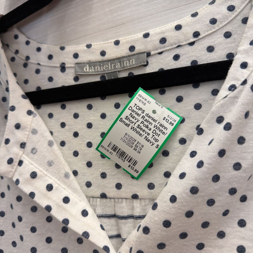 Daniel Rainn White/ Navy Polka Dot Short Sleeve Top Small