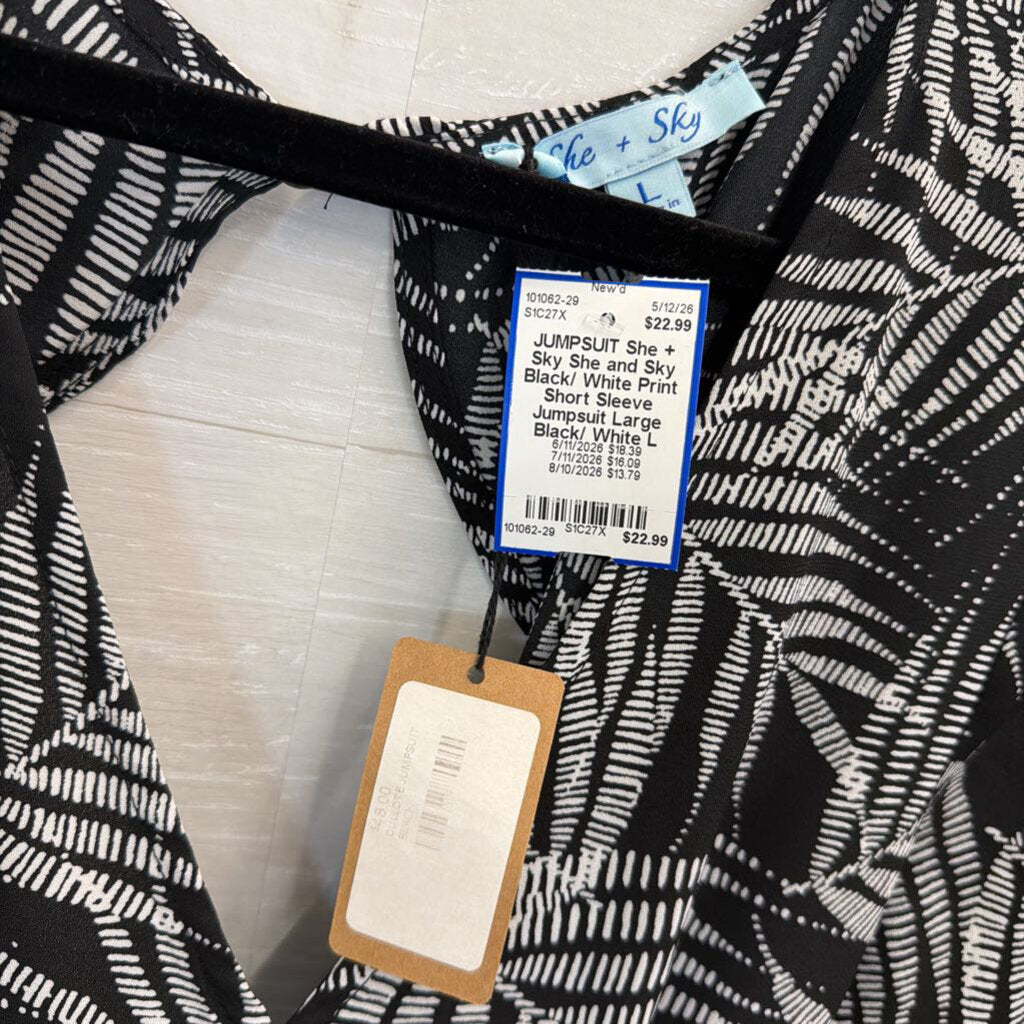 She and Sky Black/ White Print Short Sleeve Jumpsuit Large