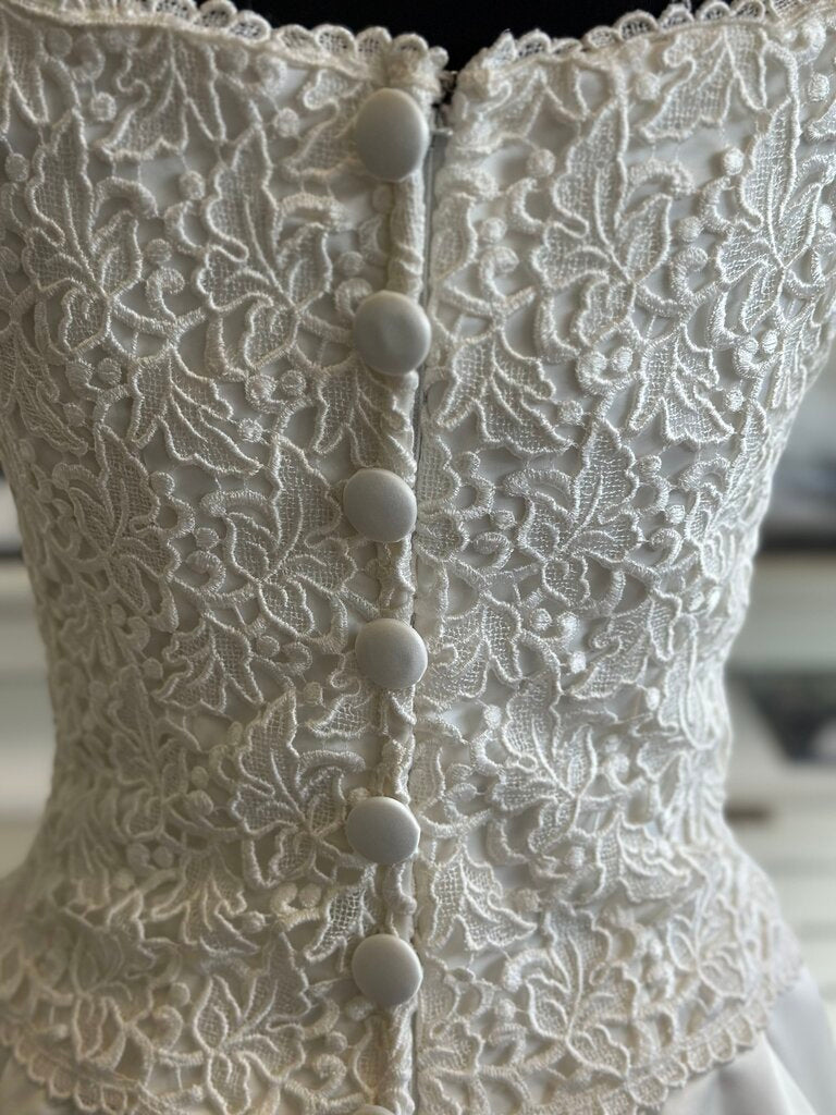 Vintage Ivory Lace Top Satin Skirt Bridal Gown Small