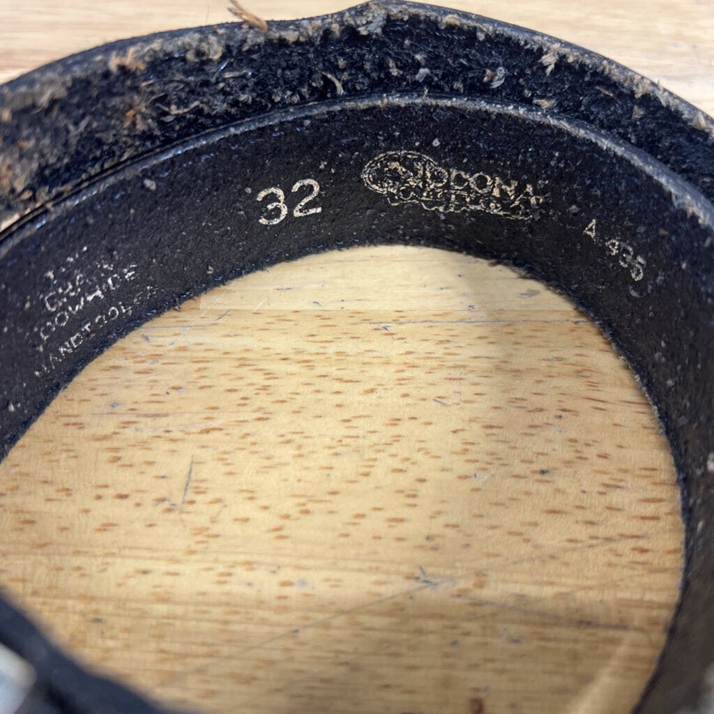 Vintage Black Hand Tooled Leather Belt 32