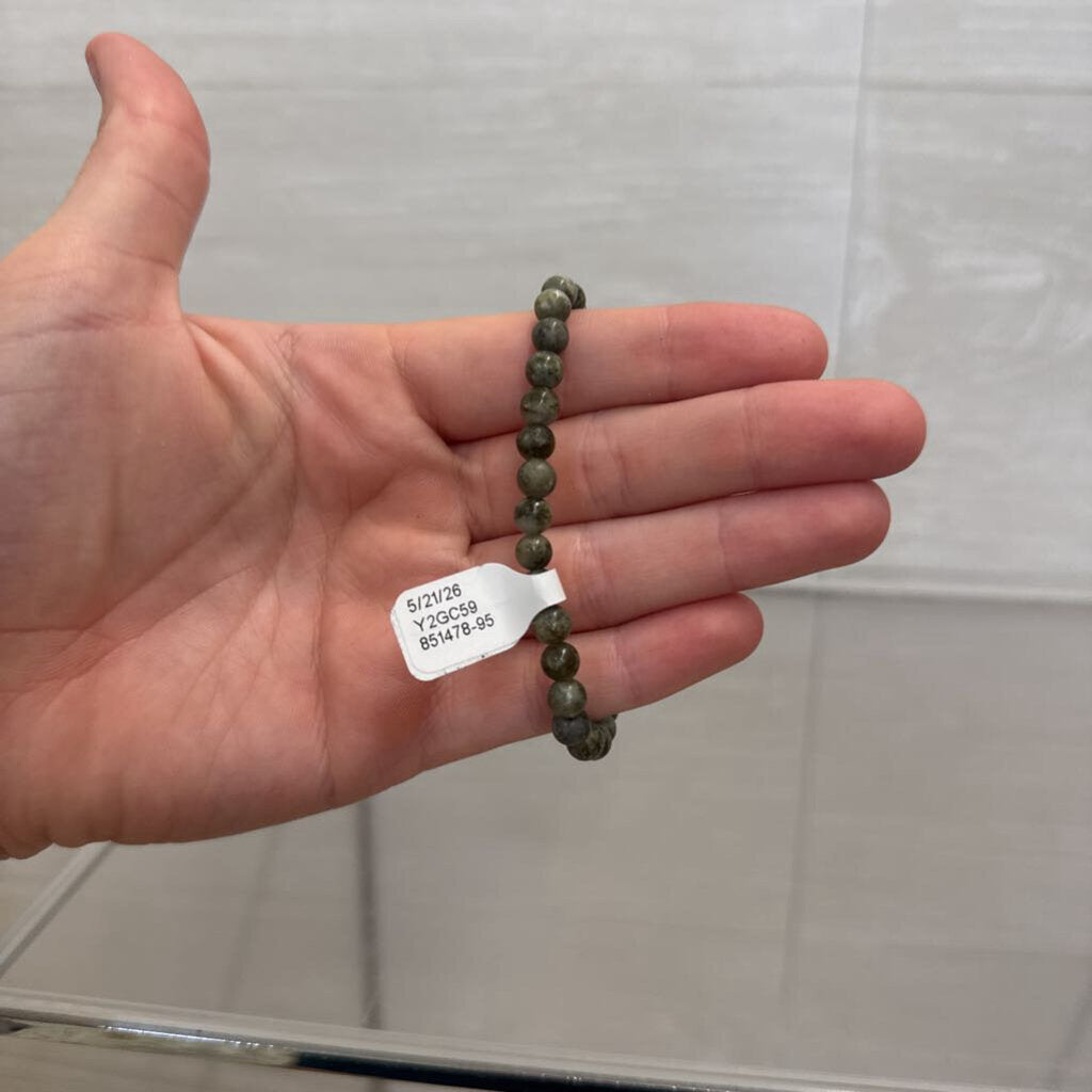 Green Stone Beaded Stretchy Bracelet