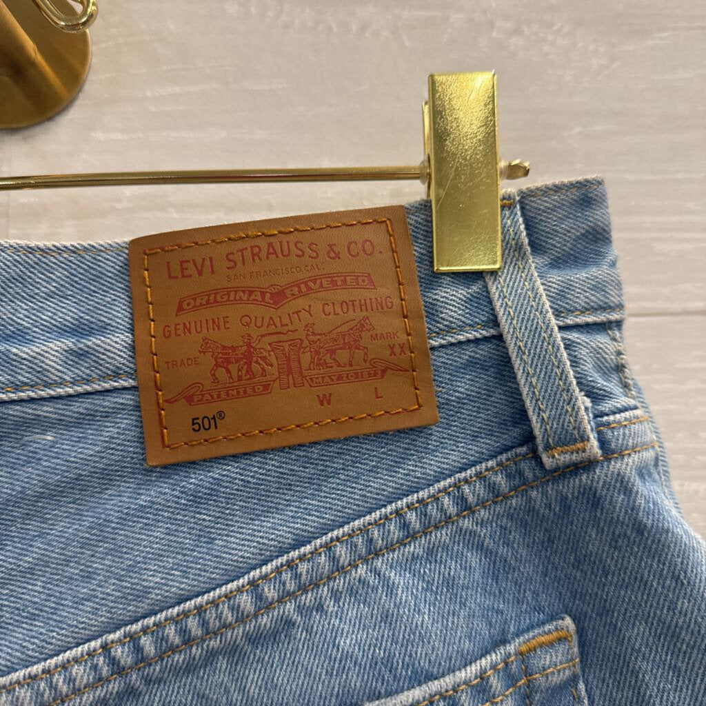 Levi Light Wash 501 Denim Shorts 26